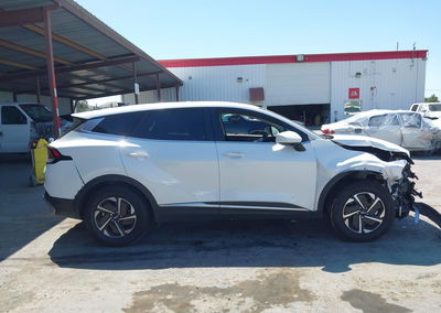 2023 Kia Sportage Hybrid Lx, Right Front damage, Iaai lot 45164700, photo 14 of 17