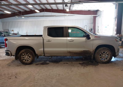 2021 Chevrolet Silverado 1500 4wd  Short Bed Rst, daño Frontal, Iaai lote 45396780, foto 13 de 16
