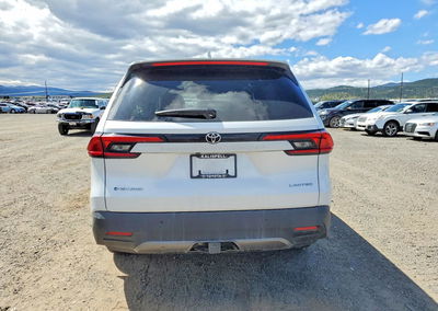 2024 Toyota Grand Highlander Hybrid Limited, daño Frontal, Copart lote 56608826, foto 6 de 12