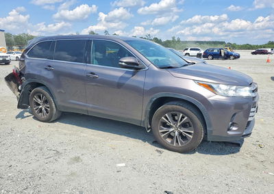 2019 Toyota Highlander Le, daño Trasero, Copart lote 59917516, foto 4 de 15