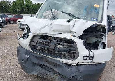 2019 Ford Transit-350, daño Biohazard, Iaai lote 45089311, foto 6 de 11