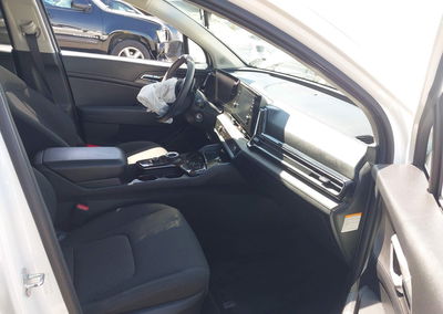2023 Kia Sportage Hybrid Lx, Right Front damage, Iaai lot 45164700, photo 5 of 17