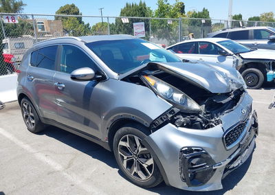 2020 Kia Sportage Ex, Front End damage, Iaai lot 45426515, photo 13 of 16