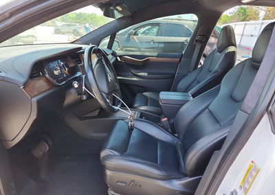 2020 Tesla Model X, uszkodzenie: Tył, Copart lot 57476036, zdjęcie 7 z 14