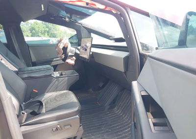 2024 Tesla Cybertruck All-wheel Drive, uszkodzenie: Przód, Iaai lot 45405117, zdjęcie 5 z 20