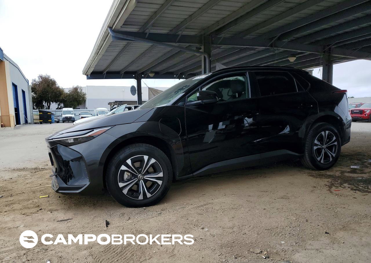 2025 Toyota Bz4x Xle, daño Lateral, Copart lote 57544266