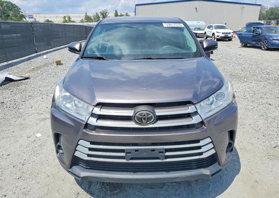 2019 Toyota Highlander Le, daño Trasero, Copart lote 59917516, foto 5 de 15