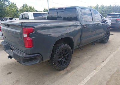 2025 Chevrolet Silverado 1500 4wd  Short Bed Lt Trail Boss, Roof damage, Iaai lot 45349250, photo 4 of 17