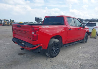 2022 Chevrolet Silverado 1500 4wd  Short Bed Custom, пошкодження: Задня частина, Iaai лот 45521563, фото 4 з 17