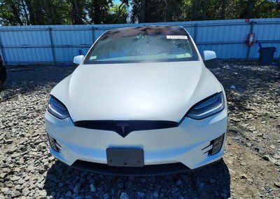 2020 Tesla Model X, uszkodzenie: Tył, Copart lot 57476036, zdjęcie 5 z 14