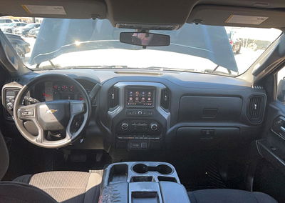 2022 Chevrolet Silverado Ltd C1500 Custom, пошкодження: Незначні вм’ятини/подряпини, Copart лот 62695726, фото 9 з 14