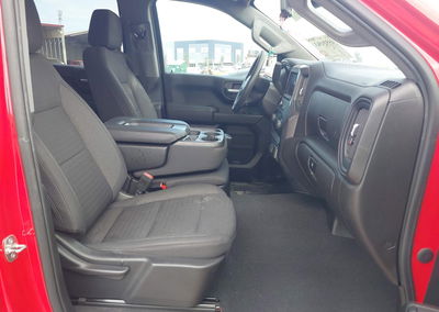 2022 Chevrolet Silverado 1500 4wd  Short Bed Custom, пошкодження: Задня частина, Iaai лот 45521563, фото 5 з 17
