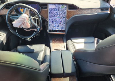 2020 Tesla Model X, daño Frontal, Copart lote 57692036, foto 8 de 15