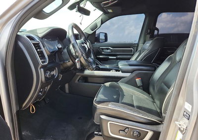 2021 Ram 1500 Laramie, daño Frontal, Copart lote 61560946, foto 7 de 12