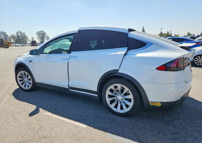 2020 Tesla Model X, daño Frontal, Copart lote 57692036, foto 2 de 15