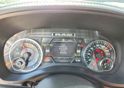 2021 Ram 1500 Laramie, daño Frontal, Copart lote 61560946, foto 9 de 12