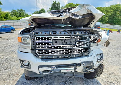 2019 Gmc Sierra K2500 Denali, daño Frontal, Copart lote 60319596, foto 5 de 12