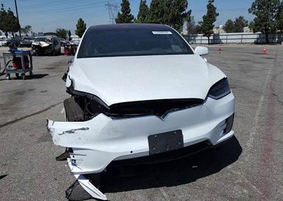 2020 Tesla Model X, daño Frontal, Copart lote 57692036, foto 14 de 15
