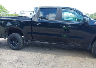 2021 Chevrolet Silverado 1500 4wd  Short Bed Lt Trail Boss, daño Suspensión, Iaai lote 45359567, foto 13 de 17