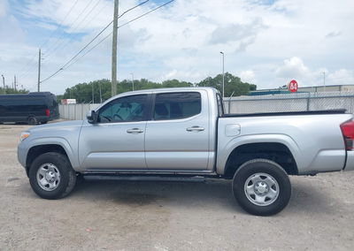 2022 Toyota Tacoma Sr, uszkodzenie: Prawy przód, Iaai lot 45274258, zdjęcie 14 z 16