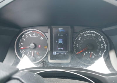 2022 Toyota Tacoma Sr, uszkodzenie: Prawy przód, Iaai lot 45274258, zdjęcie 7 z 16