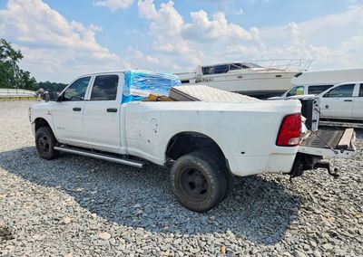 2020 Ram 3500 Tradesman, daño Trasero, Copart lote 77249955, foto 2 de 13