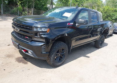 2021 Chevrolet Silverado 1500 4wd  Short Bed Lt Trail Boss, daño Suspensión, Iaai lote 45359567, foto 2 de 17