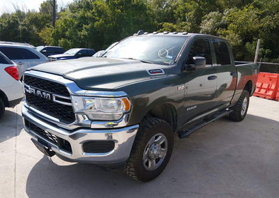 2022 Ram 2500 Tradesman  4x4 6'4 Box, daño Normal Wear & Tear, Iaai lote 45695975, foto 2 de 17
