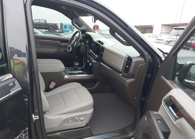 2024 Gmc Sierra 1500 4wd  Short Box Slt, uszkodzenie: Prawy bok, Iaai lot 45018714, zdjęcie 5 z 17