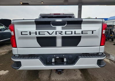 2021 Chevrolet Silverado K1500 Custom, daño Frontal, Copart lote 61665536, foto 6 de 13