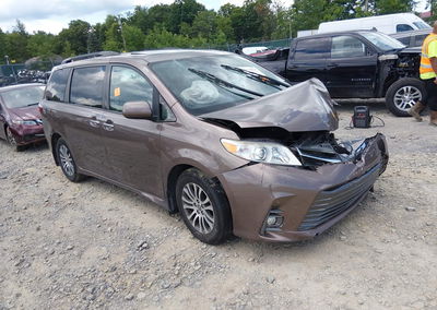 2020 Toyota Sienna Xle Premium, daño Frontal, Iaai lote 45339811, foto 1 de 20