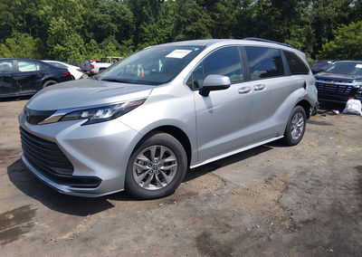 2025 Toyota Sienna Le, пошкодження: Лівий бік, Iaai лот 45284894, фото 2 з 17