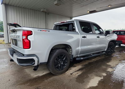 2021 Chevrolet Silverado K1500 Custom, daño Frontal, Copart lote 61665536, foto 3 de 13