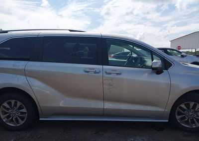 2025 Toyota Sienna Le, пошкодження: Лівий бік, Iaai лот 45284894, фото 14 з 17