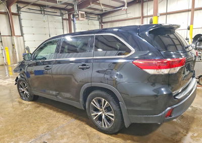 2019 Toyota Highlander Le, daño Frontal, Copart lote 58651086, foto 2 de 14