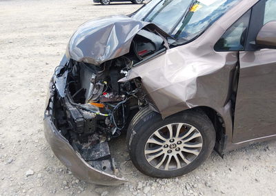 2020 Toyota Sienna Xle Premium, daño Frontal, Iaai lote 45339811, foto 18 de 20