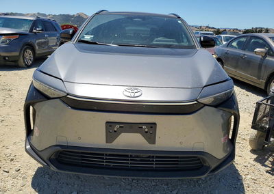 2023 Toyota Bz4x Xle, daño Lateral, Copart lote 58260406, foto 5 de 13
