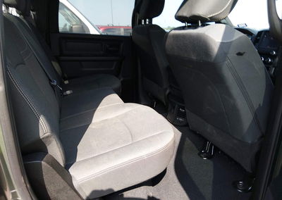 2022 Ram 2500 Tradesman  4x4 6'4 Box, daño Normal Wear & Tear, Iaai lote 45695975, foto 8 de 17