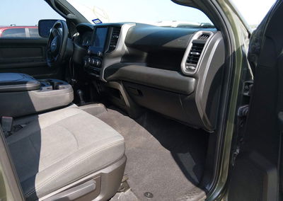 2022 Ram 2500 Tradesman  4x4 6'4 Box, daño Normal Wear & Tear, Iaai lote 45695975, foto 5 de 17