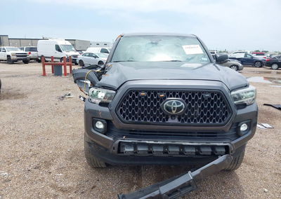 2022 Toyota Tacoma Limited, Front End damage, Iaai lot 45220315, photo 13 of 17