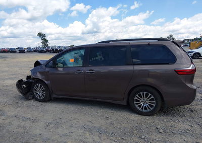 2020 Toyota Sienna Xle Premium, daño Frontal, Iaai lote 45339811, foto 15 de 20