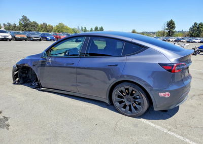 2023 Tesla Model Y, daño Frontal, Copart lote 57388266, foto 2 de 13