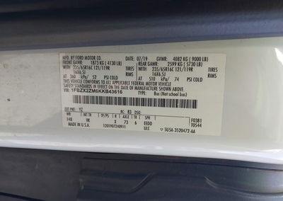 2019 Ford Transit-350 Xl, Normal Wear & Tear damage, Iaai lot 45666570, photo 9 of 17