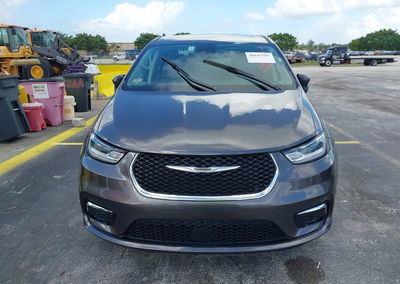 2023 Chrysler Pacifica Hybrid Touring L, пошкодження: Днище, Iaai лот 40645581, фото 12 з 21