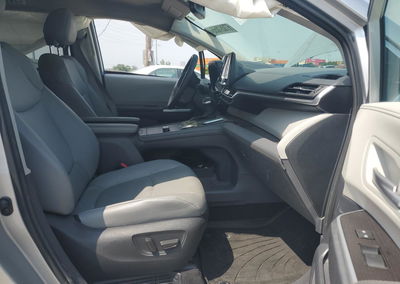 2023 Toyota Sienna Xle, Rear End damage, Copart lot 67037055, photo 7 of 14