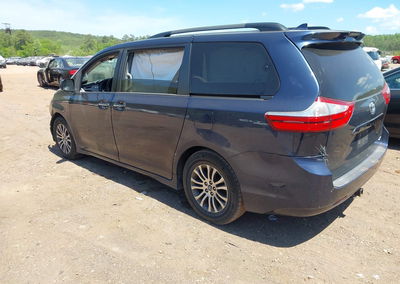 2019 Toyota Sienna Xle 8 Passenger, daño Frontal, Iaai lote 44853513, foto 3 de 15