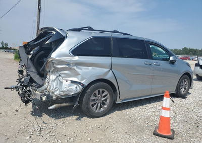 2023 Toyota Sienna Xle, Rear End damage, Copart lot 67037055, photo 3 of 14