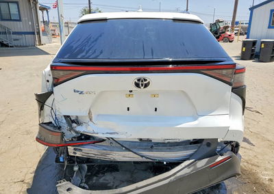 2024 Toyota Bz4x Xle, daño Trasero, Copart lote 56854686, foto 6 de 15