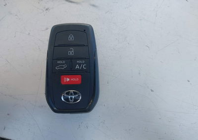 2025 Toyota Bz4x Xle, daño Frontal izquierdo, Iaai lote 45339205, foto 11 de 18