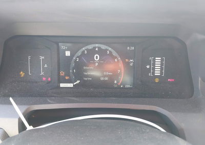 2025 Toyota Tacoma Sr, daño Frontal, Iaai lote 45146034, foto 7 de 17